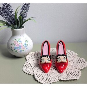Betty Boop High Heel Shoe Salt & Pepper Shakers Ceramic KFS Set of 2